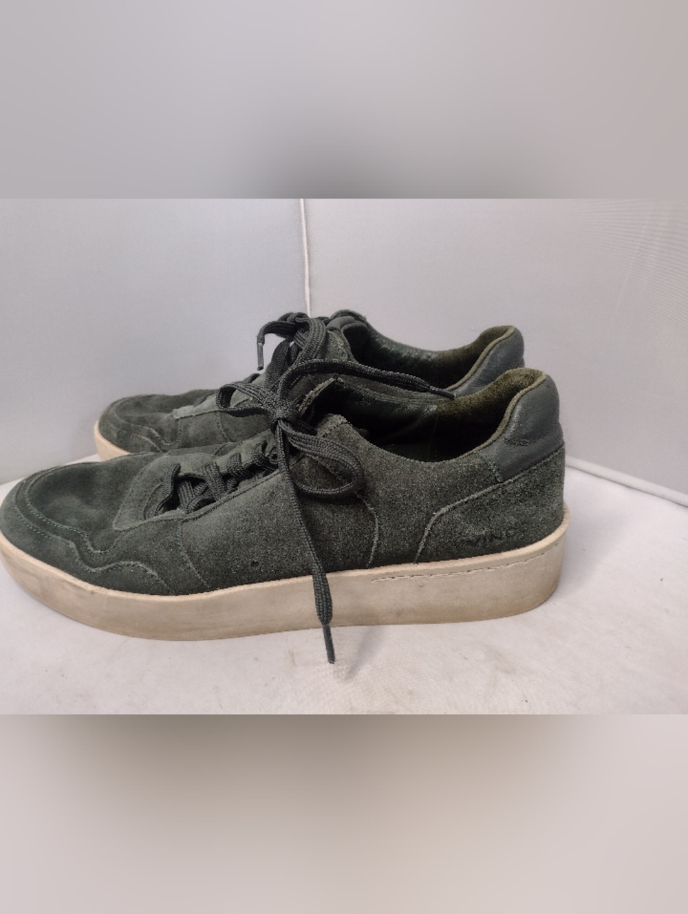 Vince Men’s Peyton Suede Oxford Sneakers Shoes 9 Green Lace Up LL